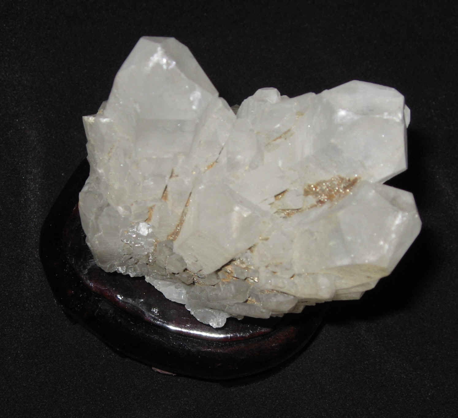 quarz_fleche_dessus.jpg (305578 octets)